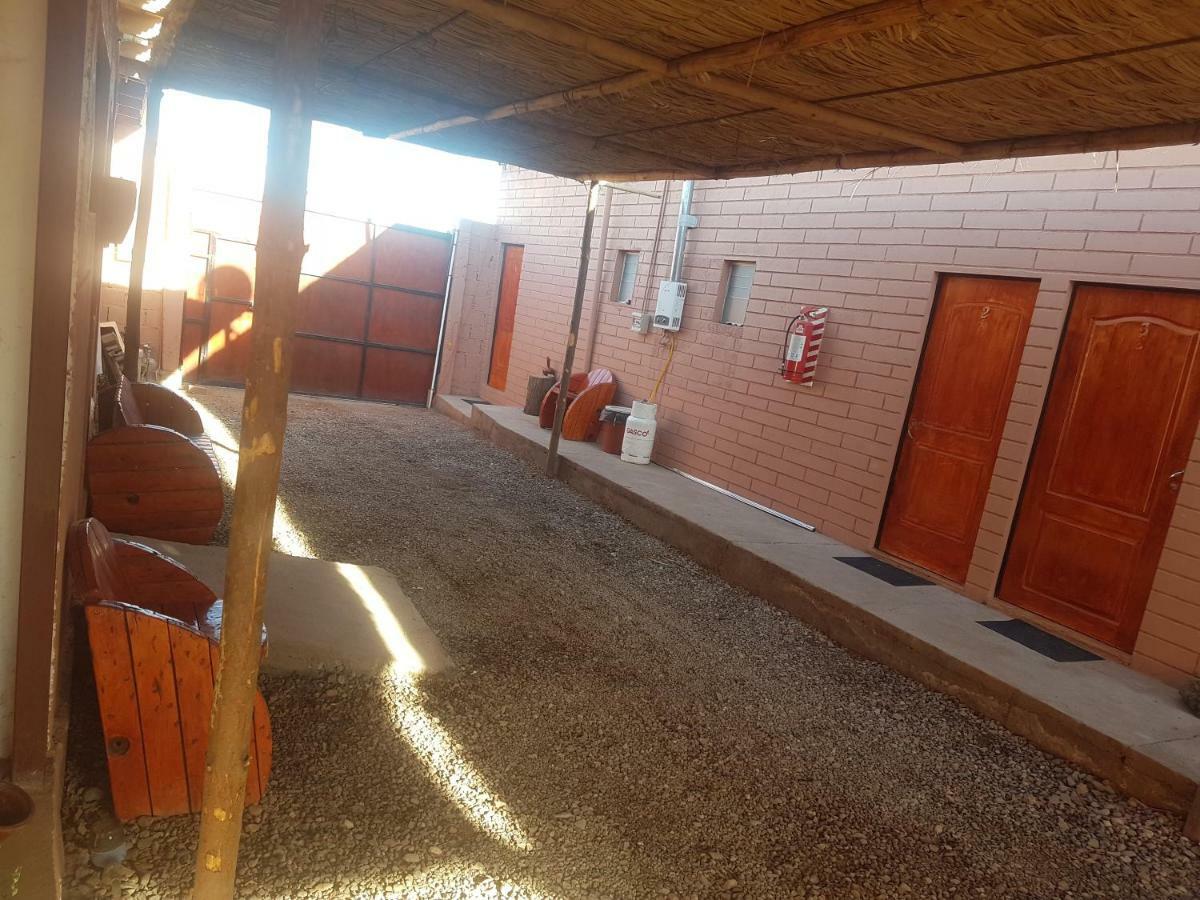 Хостел Hostal Nuevo Sol Y Viento Сан-Педро-де-Атакама Экстерьер фото